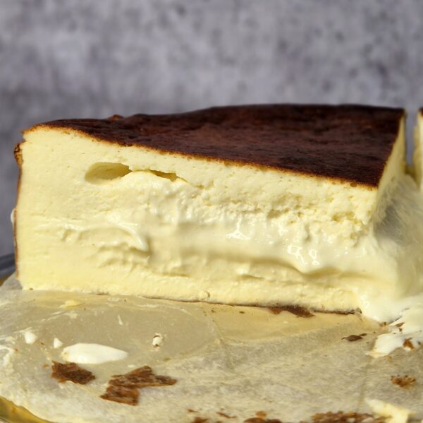 San Sebastian Cheesecake (With Melted Chocolate) - Image 5