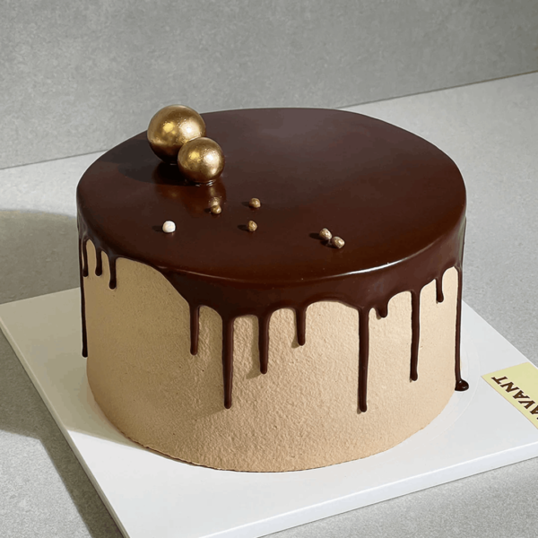 Classic Chocolate Cake - Image 4